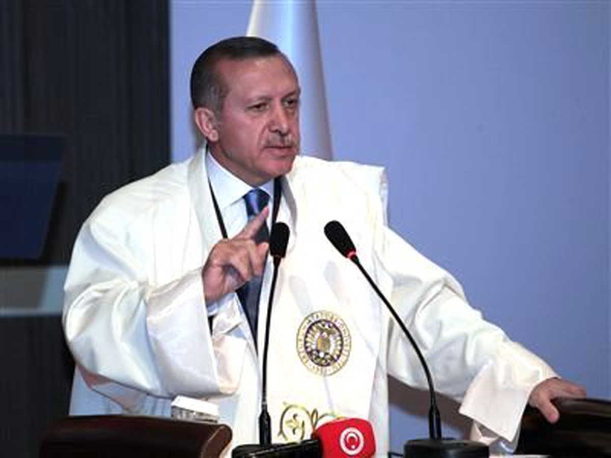 Atatürk Üniversitesinin Eski Mezunları Sağlık Bakanının Katıldığı Törende Biraraya Geldi...