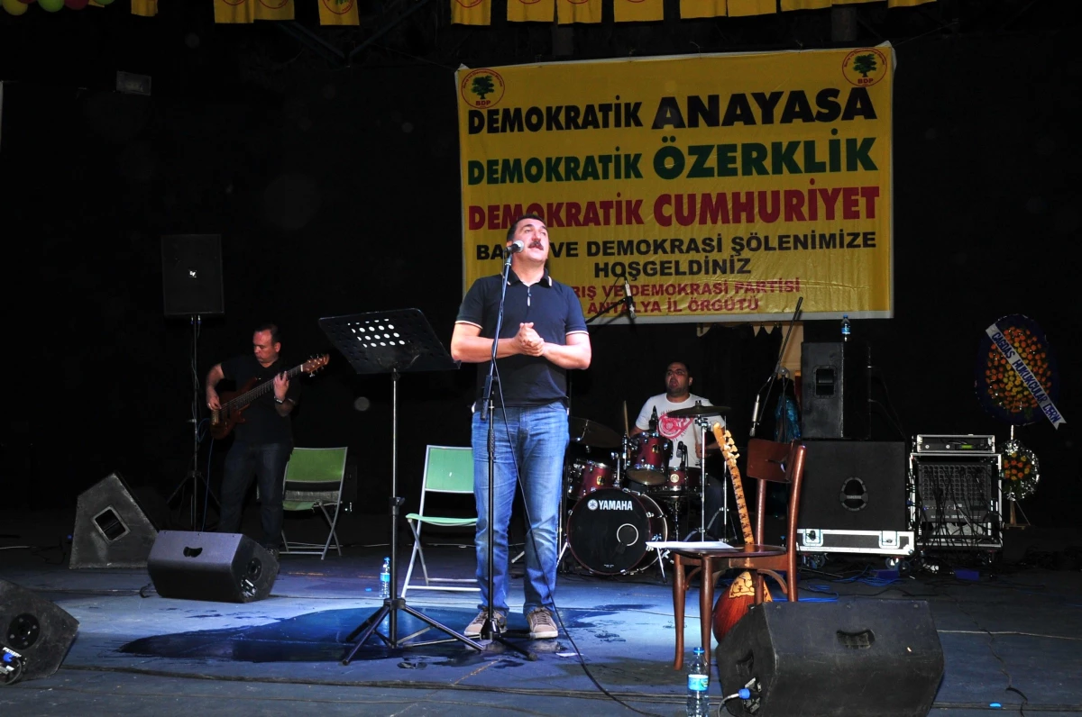 BDP Antalya\'dan Barış ve Demokrasi Şöleni