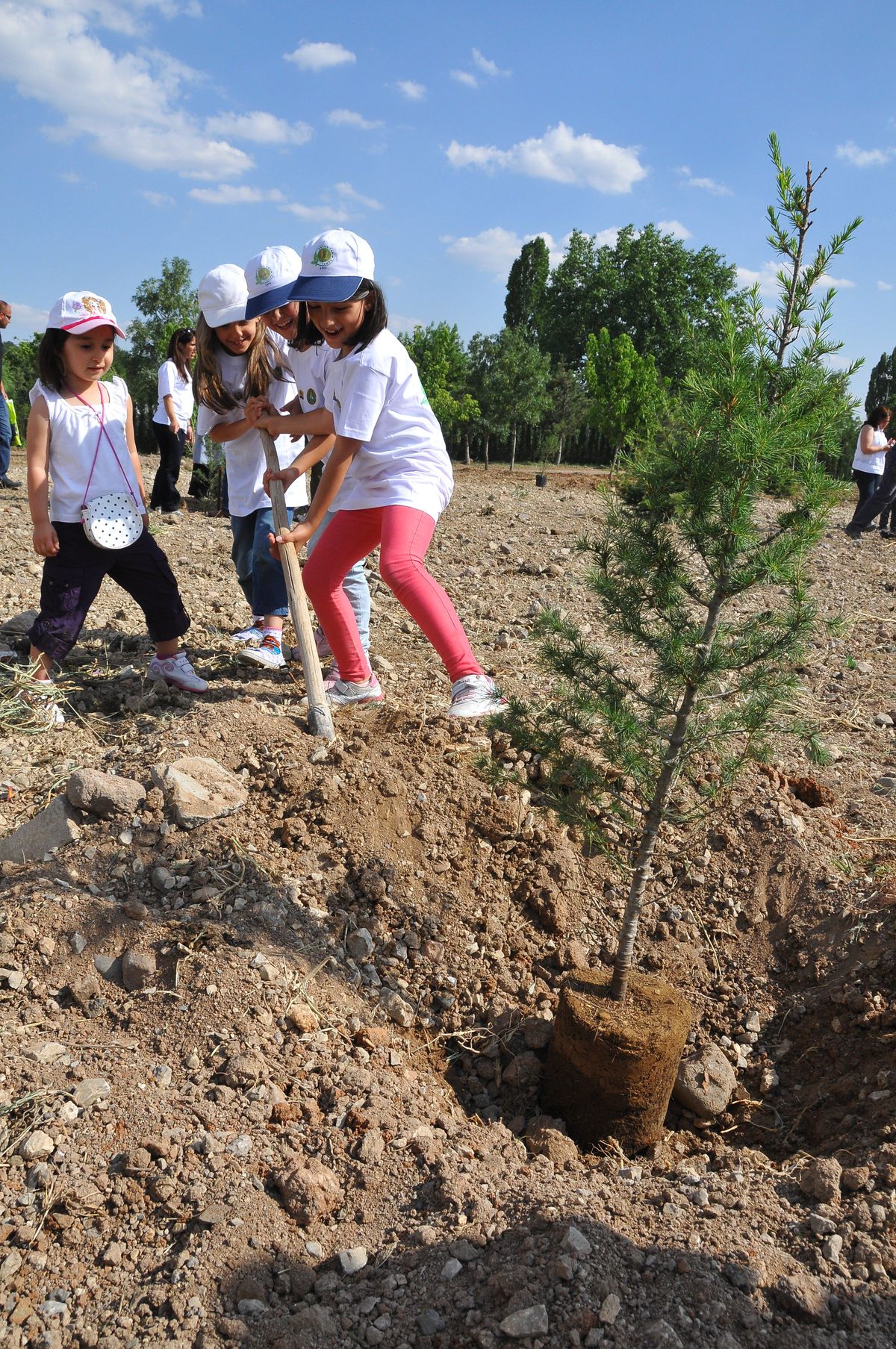 Çevre Dostu İyi Tarım Uzmanı Nesiller Geliyor