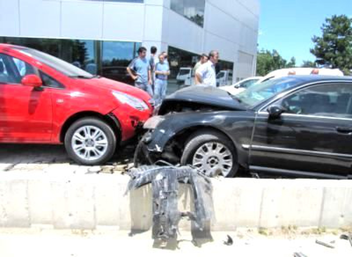 Çorum\'da Zincirleme Trafik Kazası: 3 Yaralı