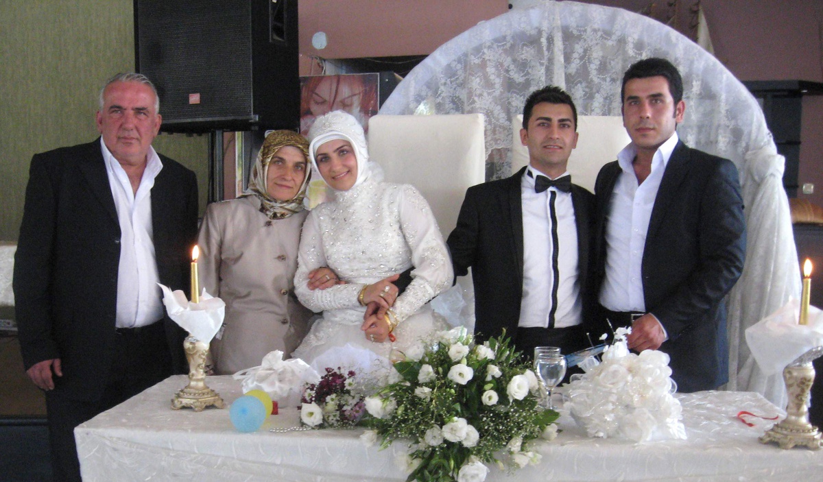 Düğünde Gelinin Takı Kesesi Çalındı