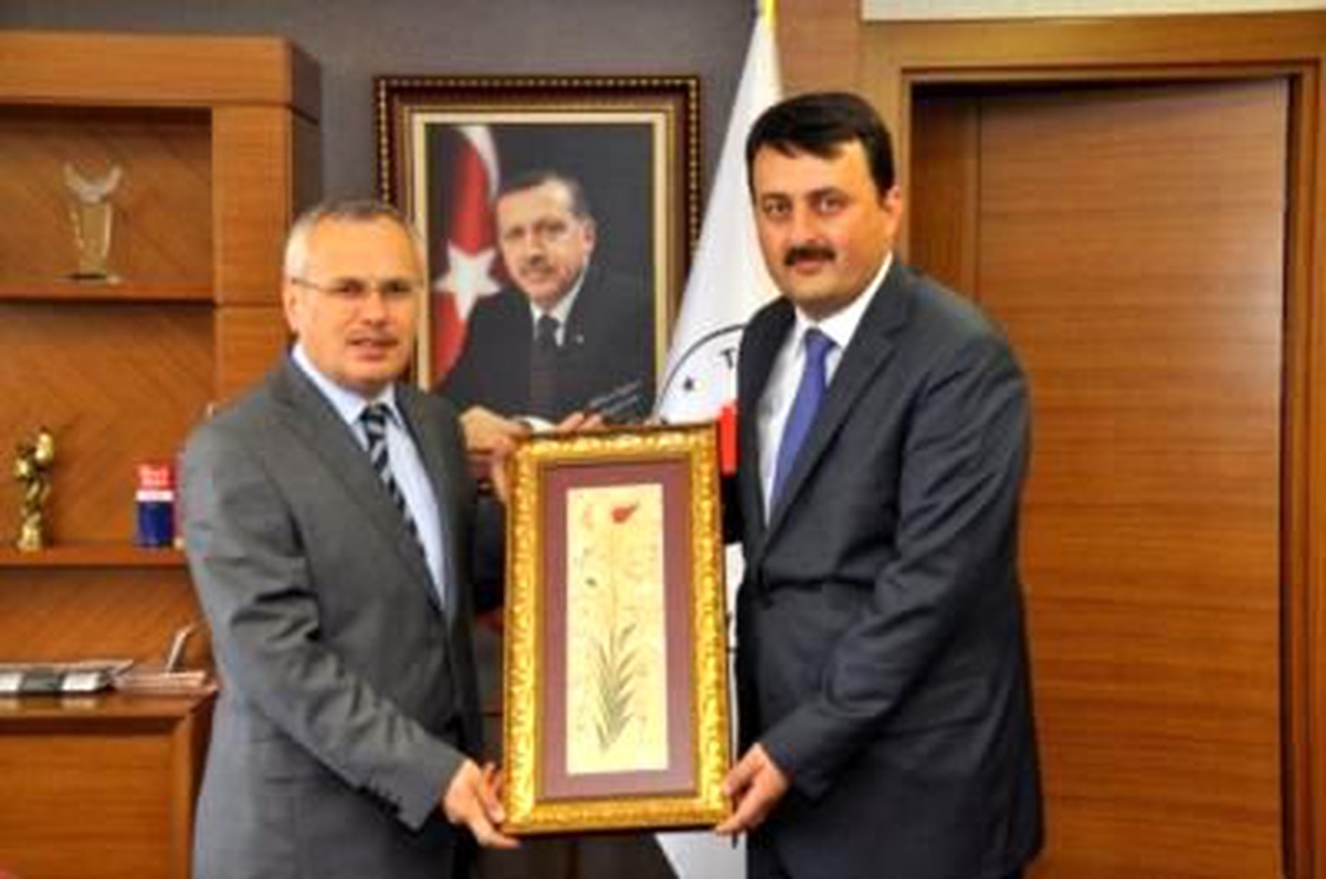 Gülşen\'den Kalkınma Bakan Yardımcısı Mehmet Ceylan\'a Ziyaret