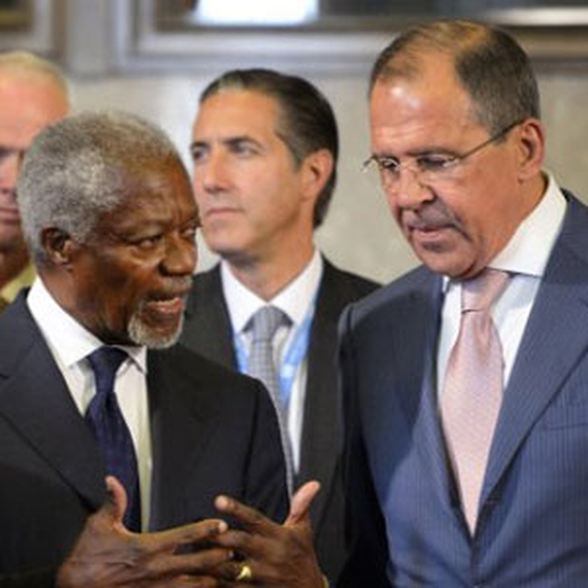 Lavrov, BM Toplantısı Öncesinde Annan\'la Bir Araya Geldi