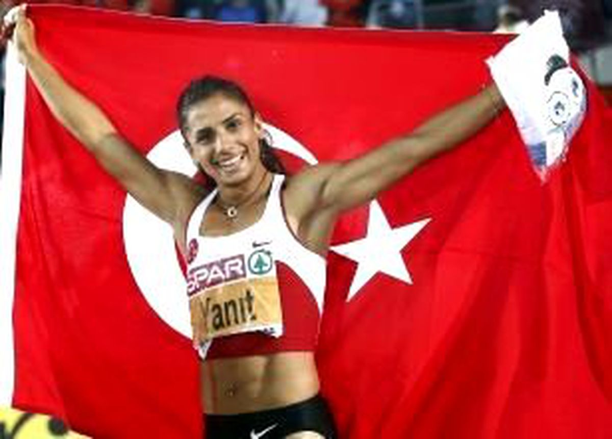Nevin Yanıt Olimpiyat A Barajını Geçti