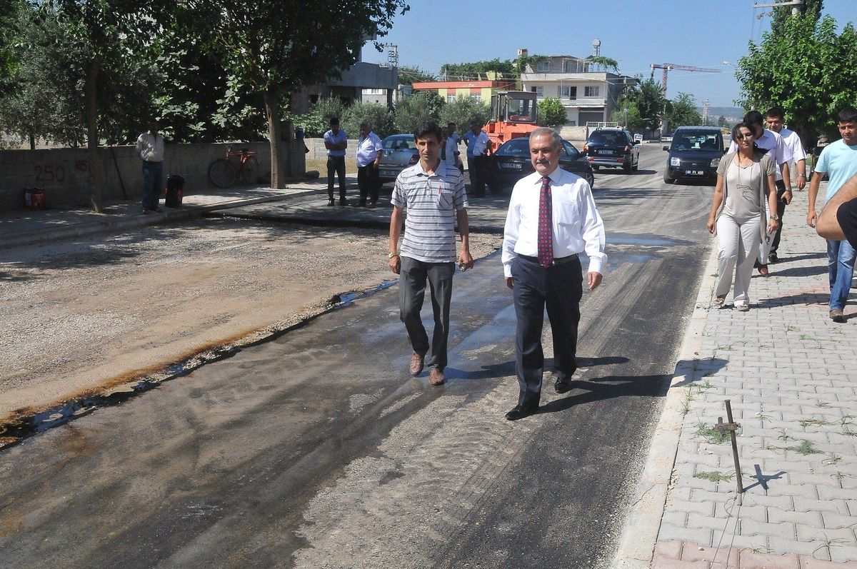 Osmaniye Belediyesi\'nden Asfalt Atağı