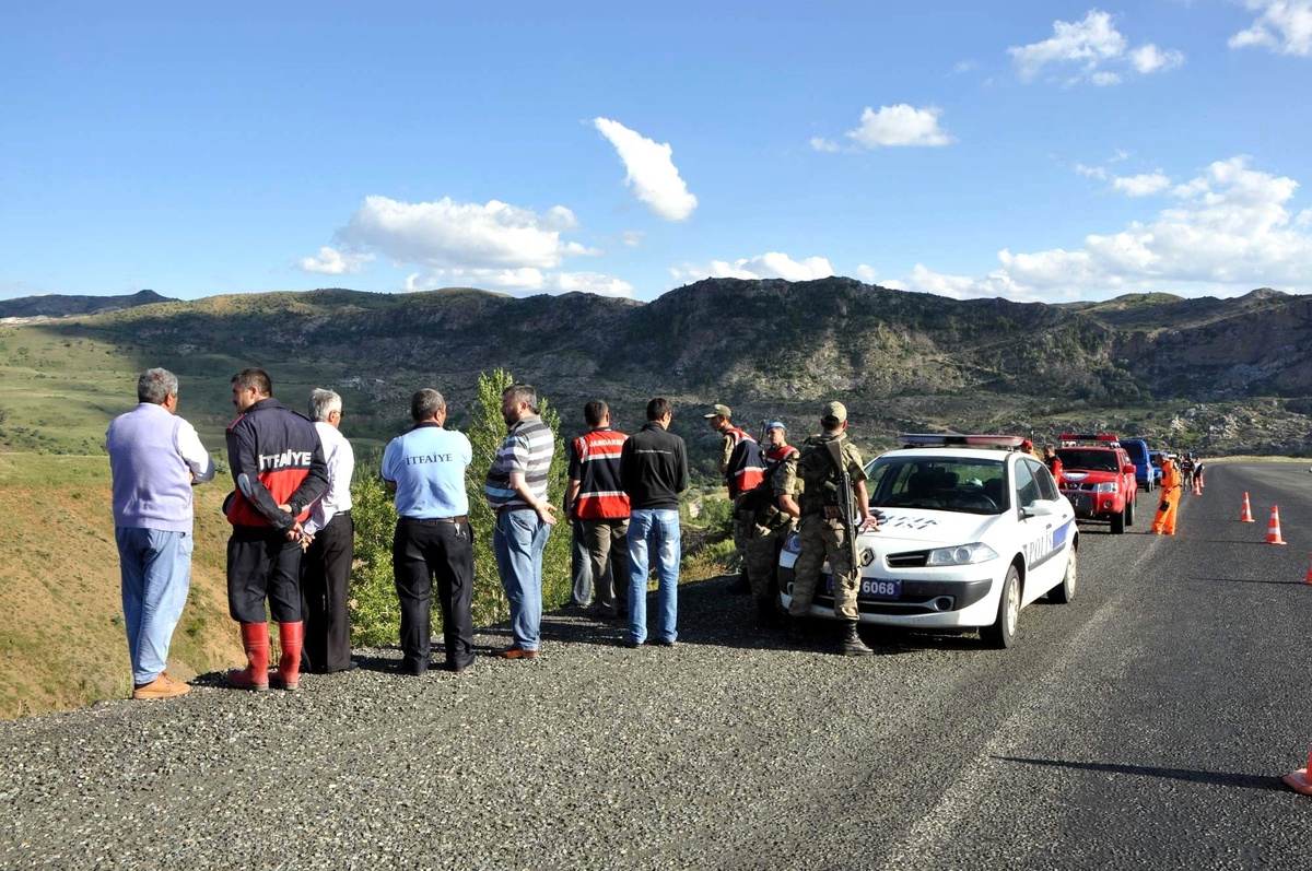 Polis Memuru Trafik Kazasında Hayatını Kaybetti