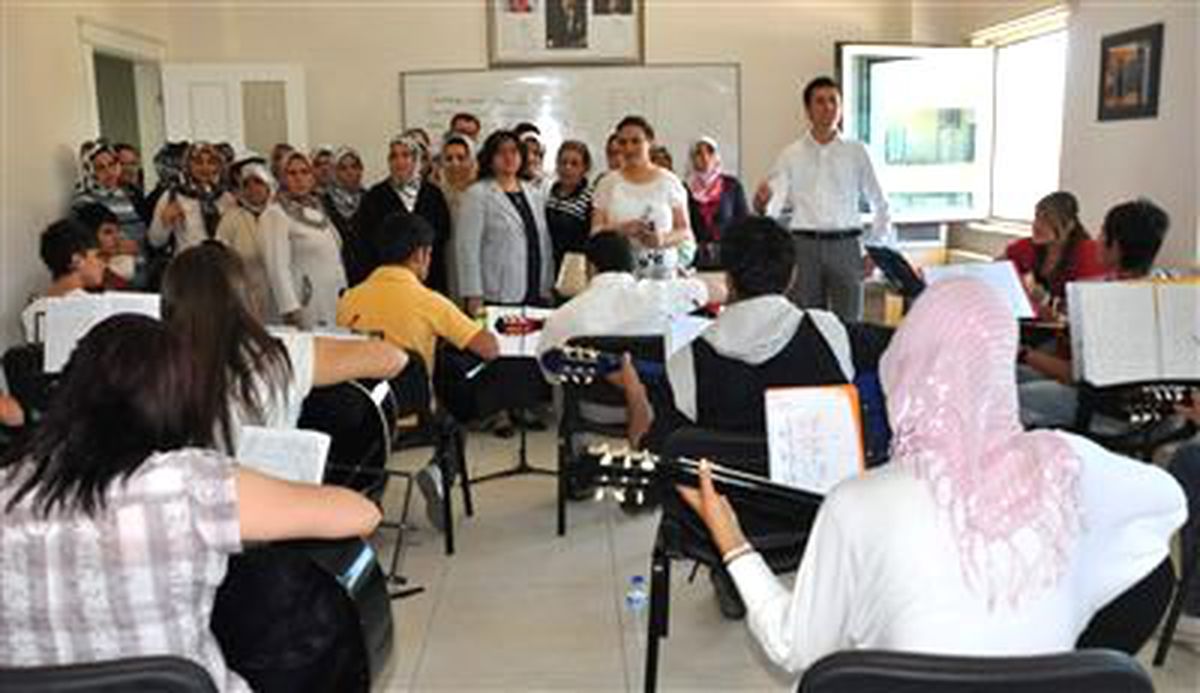 Ak Partili Kadınlar Şahinbey Belediyesi\'nin Hizmetlerini Gezdi