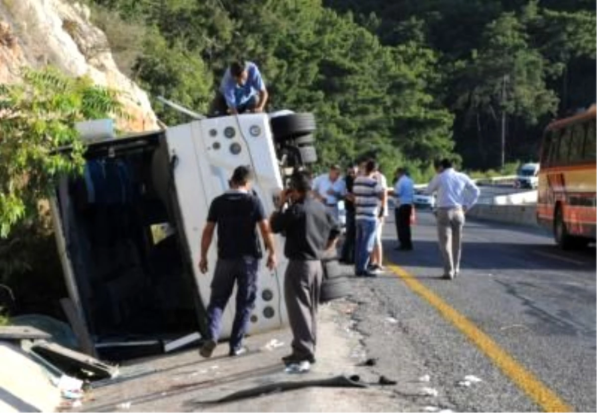 Antalya\'da Trafik Kazası