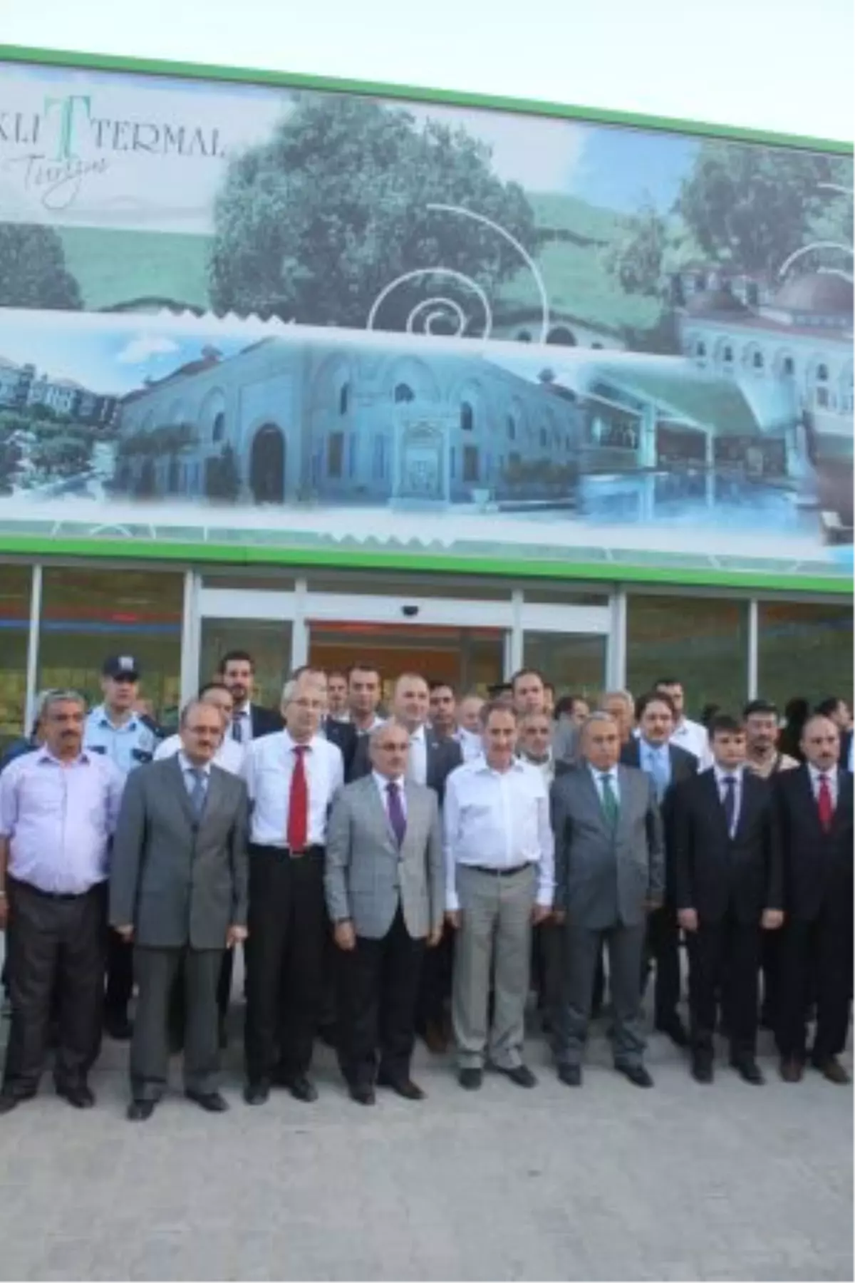 Bakan Günay Taraklı Termal\'i Çok Beğendi