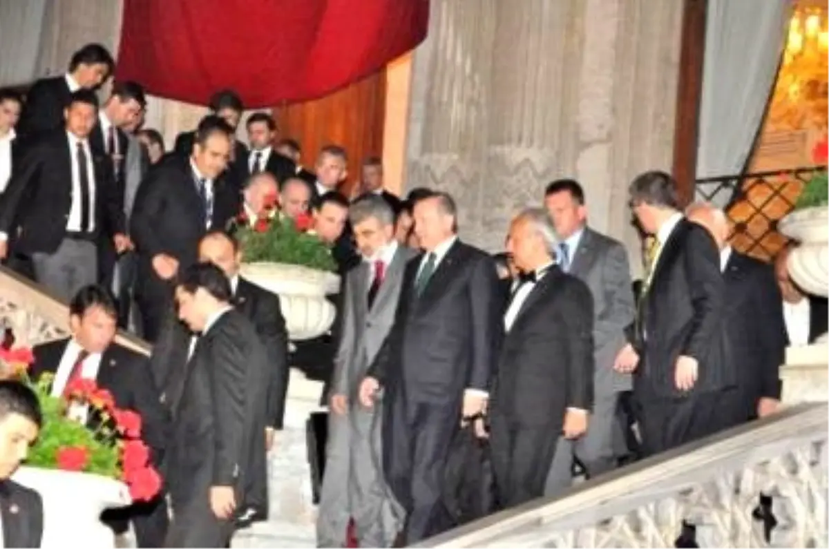 Başbakan Erdoğan, Nikah Şahidi Oldu