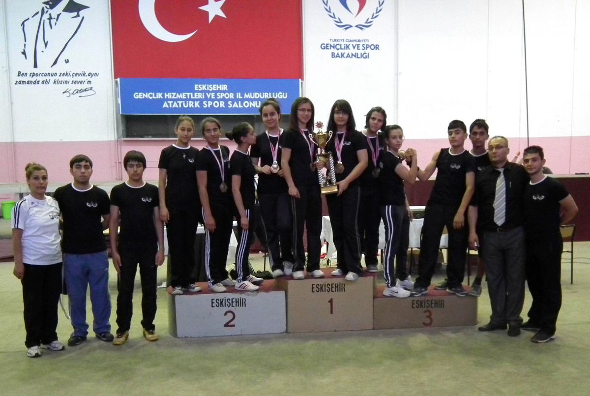 Bilek Güreşinde Kilis\'ten Büyük Başarı