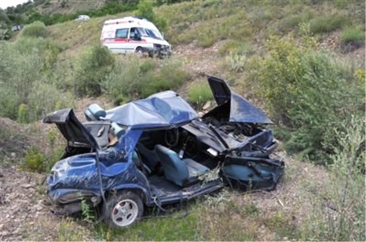 Gümüşhane\'de Trafik Kazası: 2 Yaralı