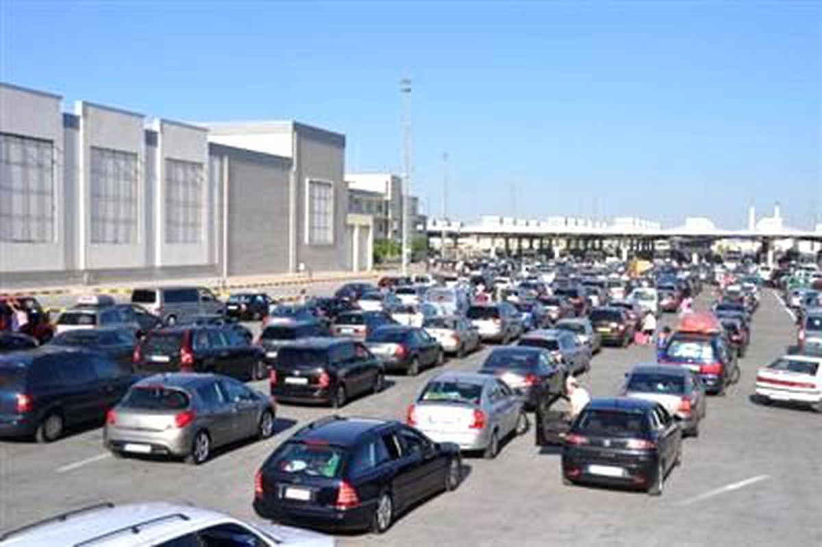 Kapıkule\'den 8 Saatte 5 Bin Araç Geçti