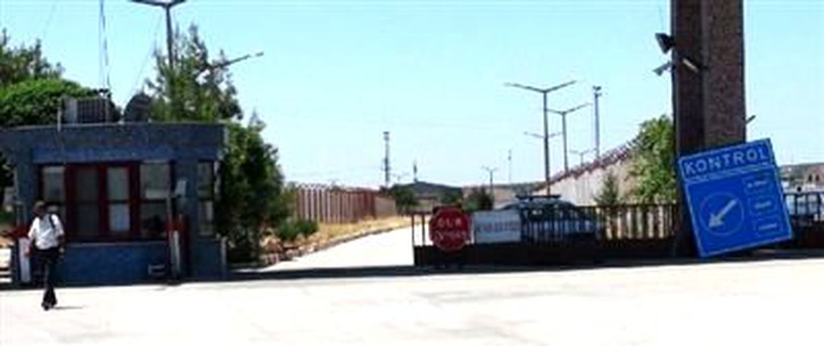 Kilis\'e Getirilen 6 Suriyeli Yaralıdan 1\'i Öldü