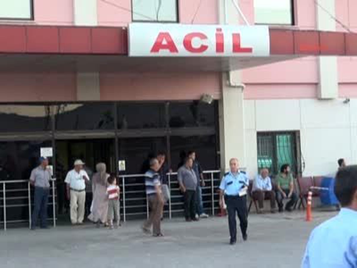 Kilis\'e Getirilen 6 Suriyeli Yaralıdan 1\'i Öldü (2)