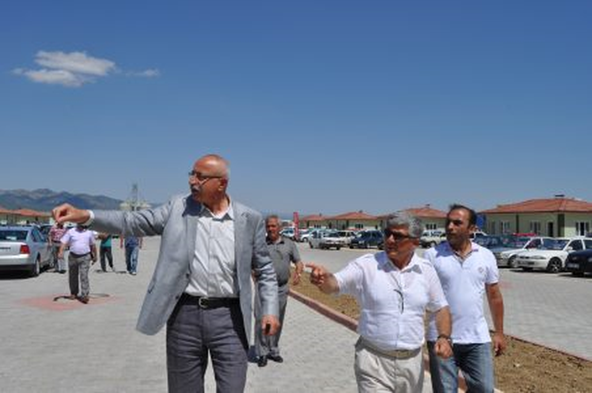 Oto Galericiler Sitesi Faaliyette