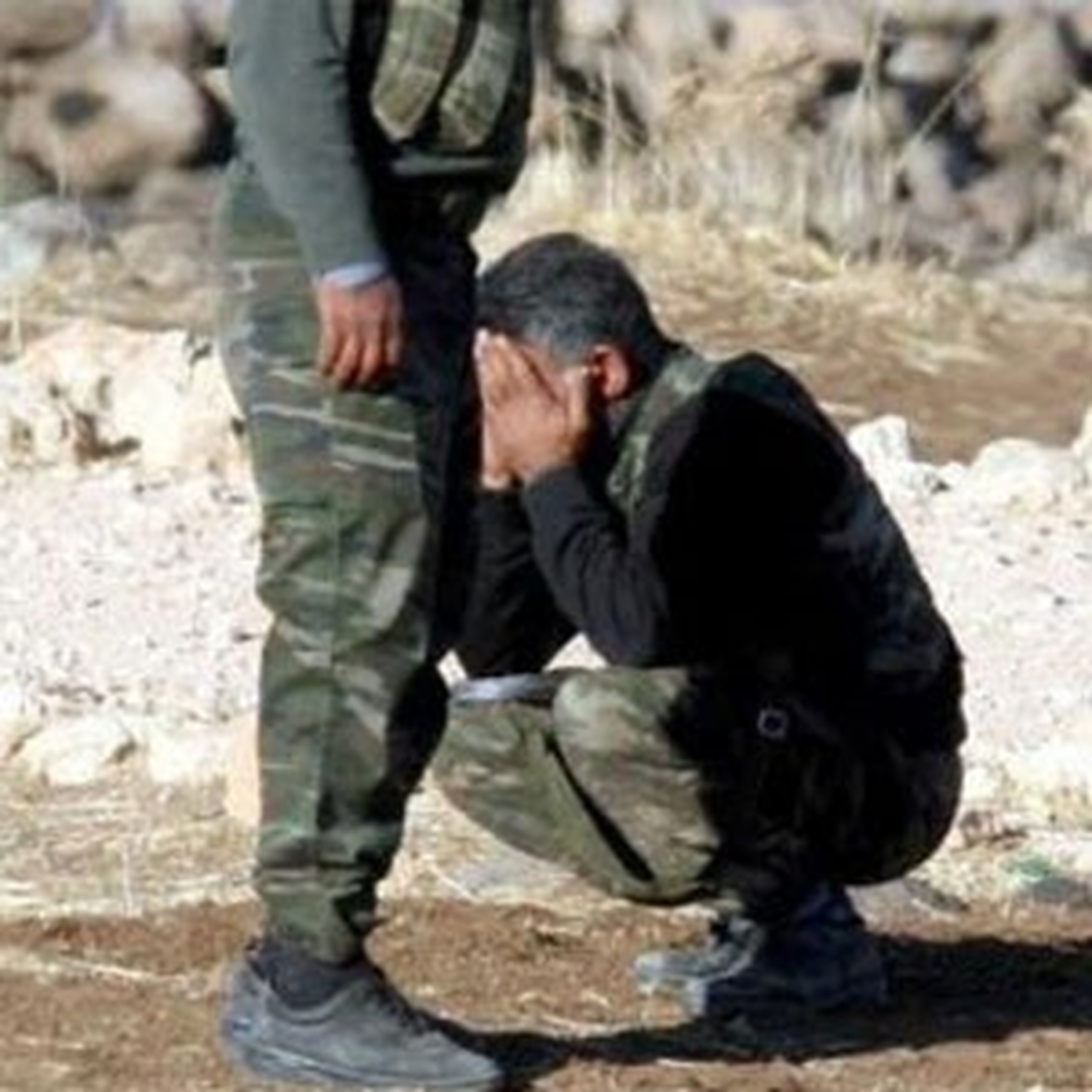 PKK\'lılar Van\'da Kadın Korucuyu Kaçırdı, Korucubaşı Eşi de Kayıp