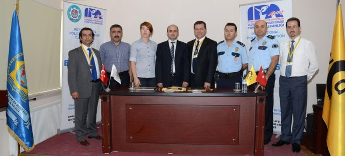 Polisler Dil Öğrenecek