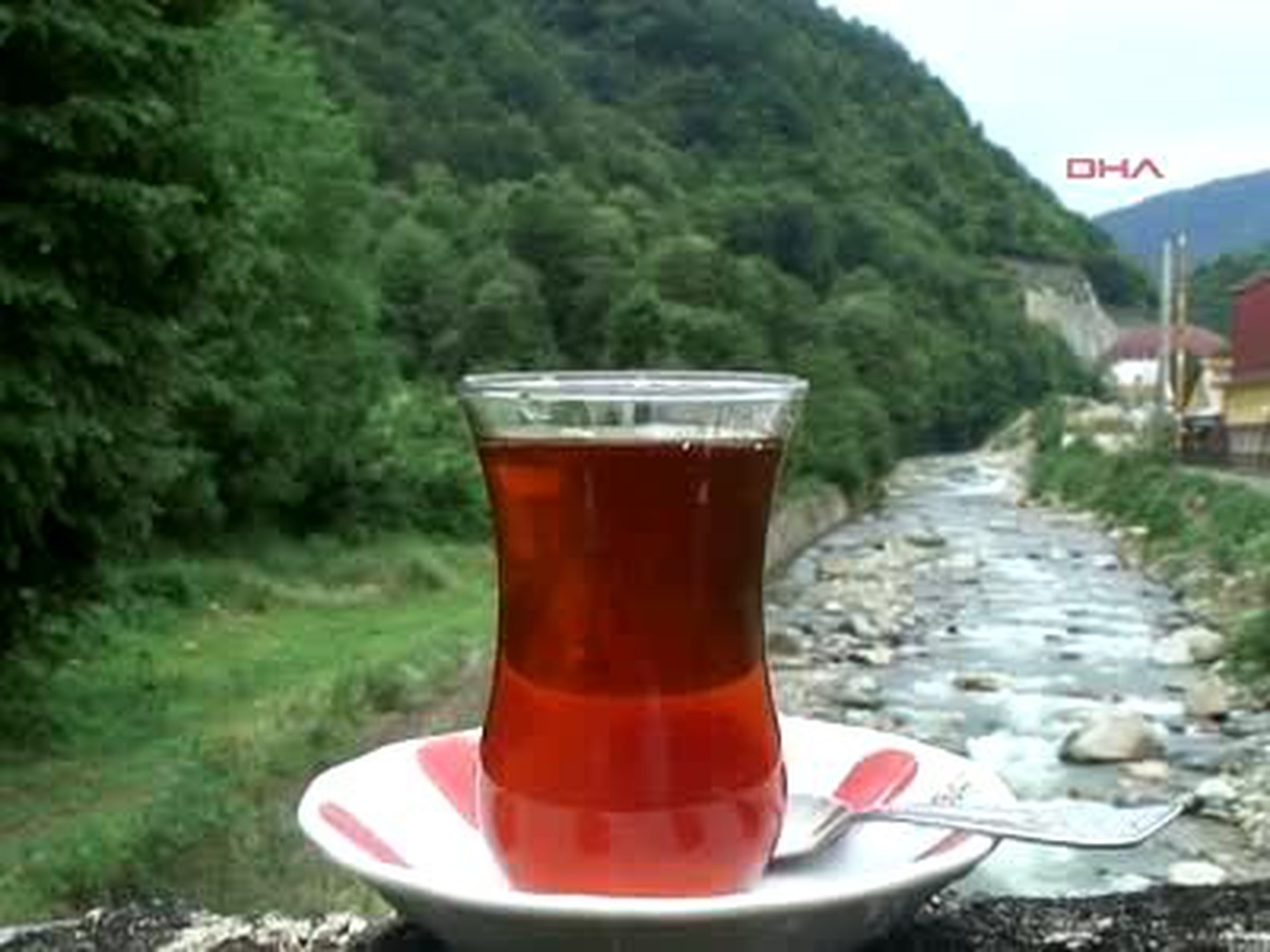 Rize3 Yarışmanın Birincisi, Çay Demlemenin İnceliklerini Anlattı