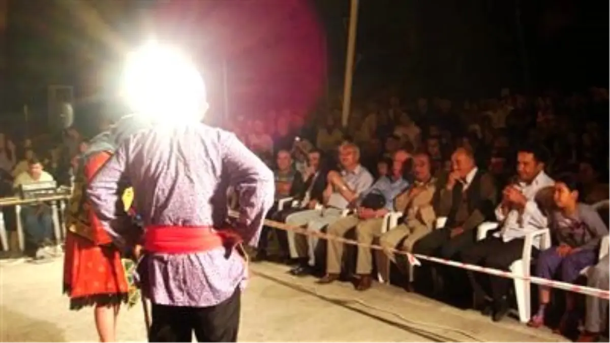 Şehir Tiyatrosu Yaza Damgasını Vuruyor