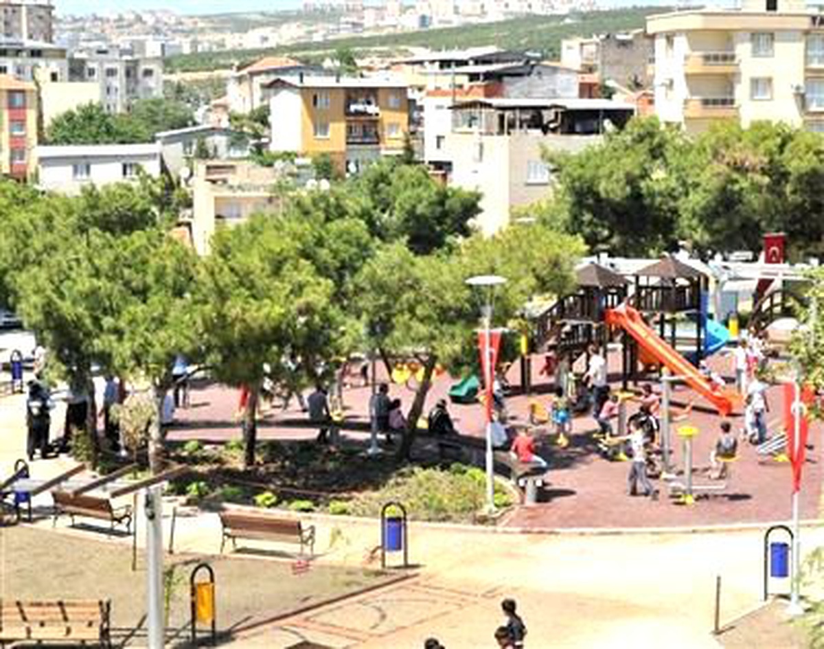 Sivas\'ta Katledilen Demokrasi Şehitleri Anısına Park Yapıldı