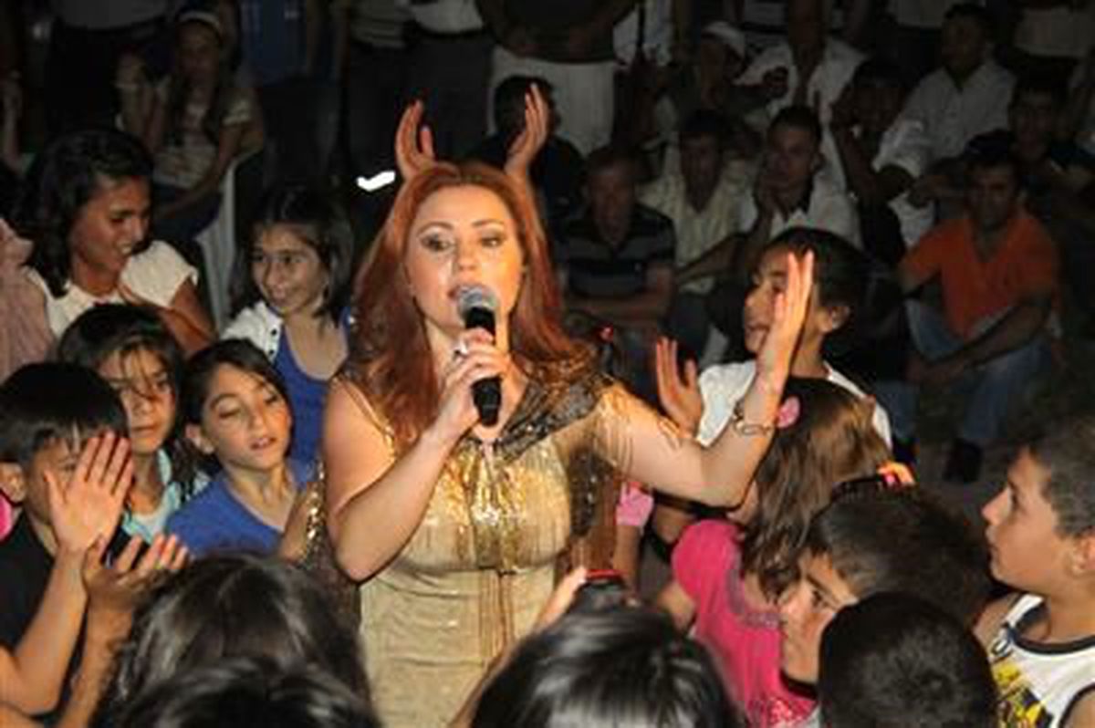 Songül Karlı Yenicelileri Coşturdu