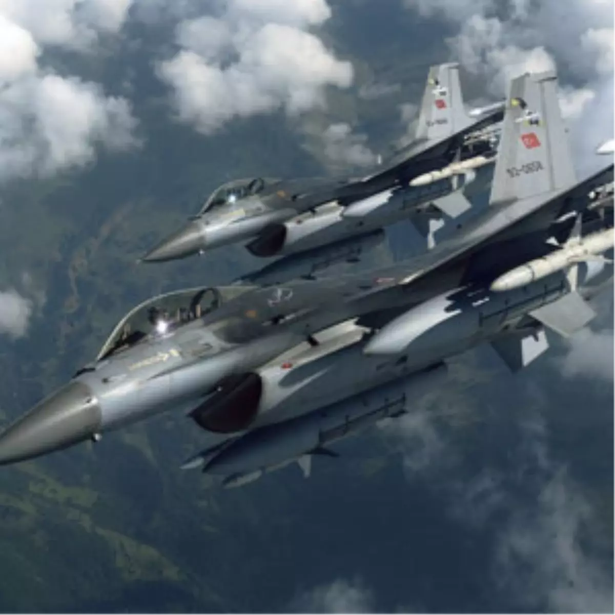 Helikopterler Yaklaştı F16\'lar Kalktı