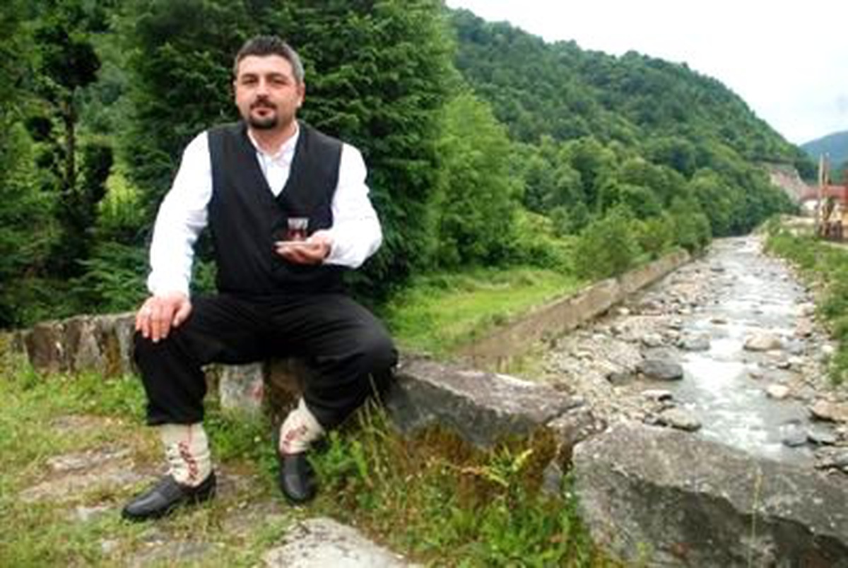 Yarışmanın Birincisi, Çay Demlemenin İnceliklerini Anlattı