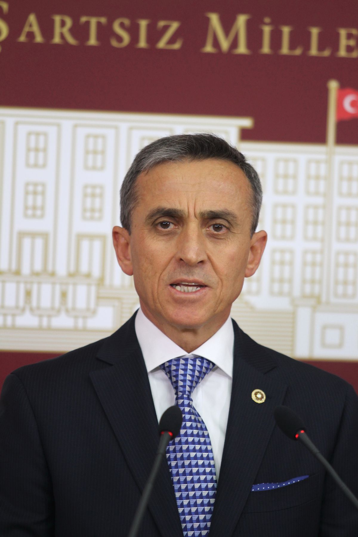 AK Parti\'li Ünal: "Tsk\'nın Rütbe ve Unvanlarına Hakaret Etmek Hiç Kimsenin Haddine Değildir"