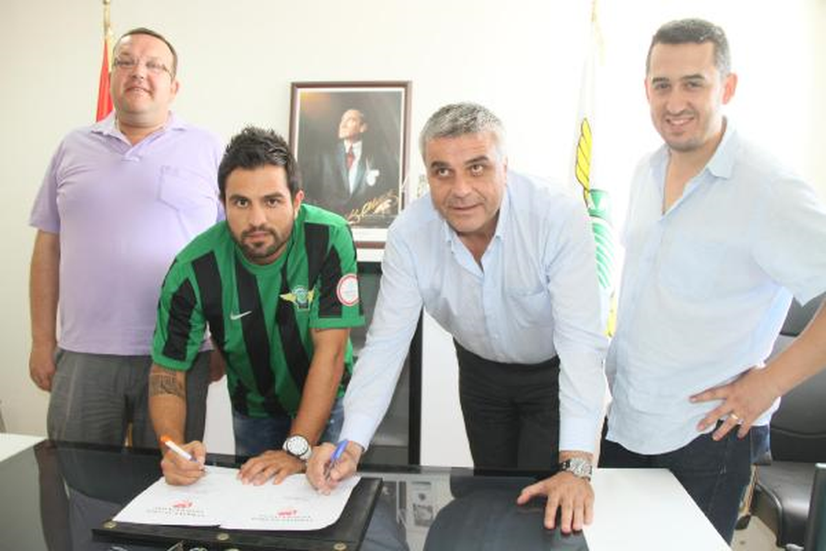 Akhisar Belediyespor Kenan Özer\'i Aldı