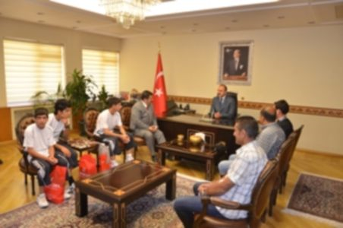 Başarılı Sporculardan Ziyaret