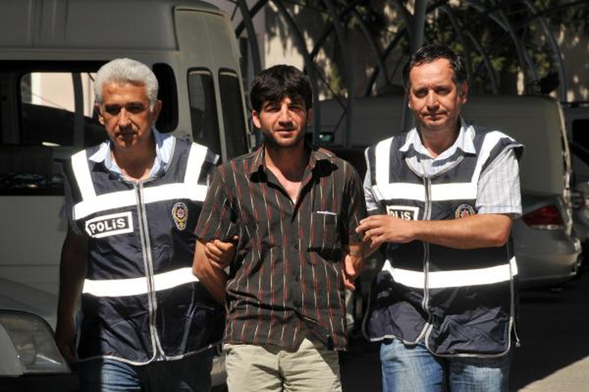 Çalıştığı Mobilya Fabrikalarını Soydu