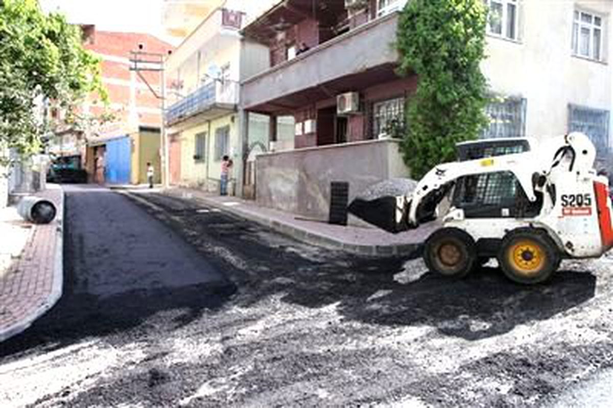 Çayırova Belediyesi Asfaltlama Çalışmalarını Sürdürüyor