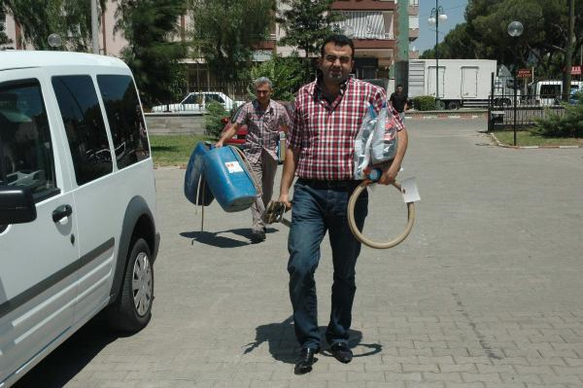 Cezaevinden İzinli Çıktı, Hırsızlıktan Tutuklandı
