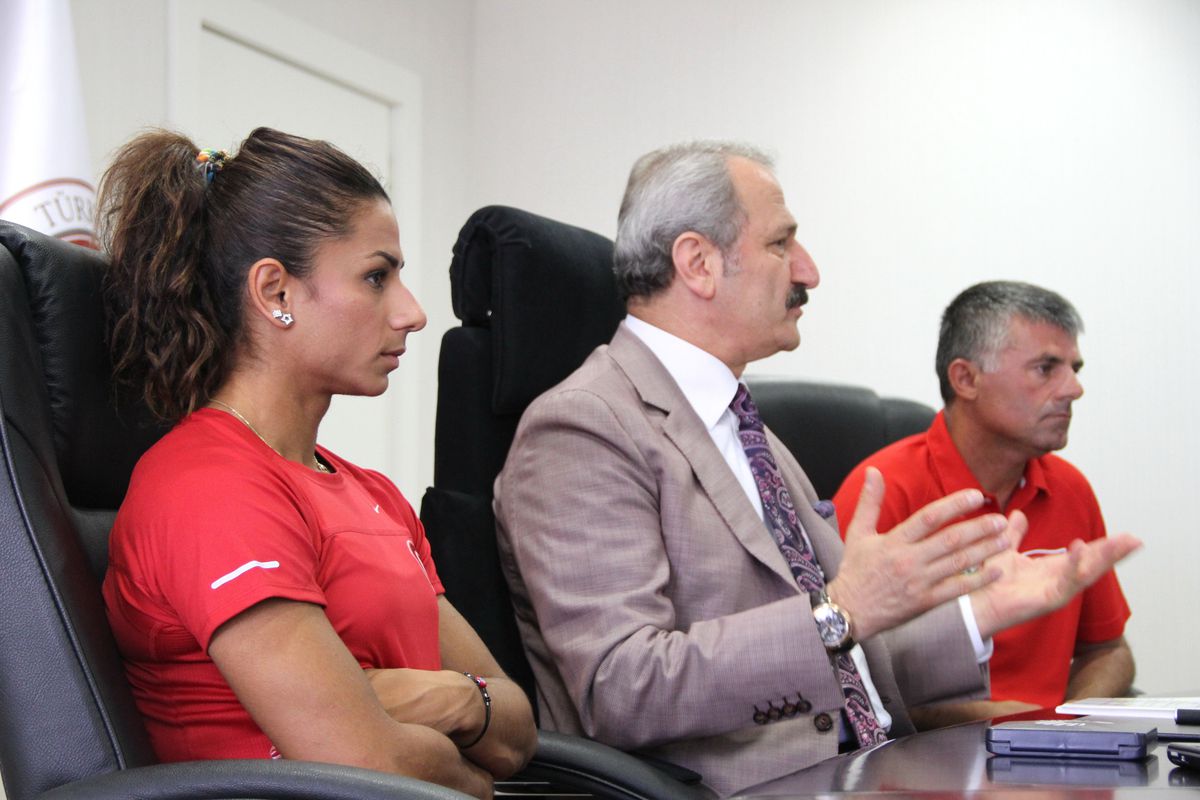 Ekonomi Bakanı Çağlayan."Suriye\'nin Mevcut Yönetimi Gerek Ekonomik Gerek Siyasi Anlamda Ciddi...