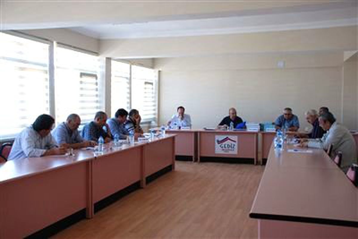Gediz\'de Yeni Yapılan Devlet Hastanesi Yanında Eczane Alanı Tamam