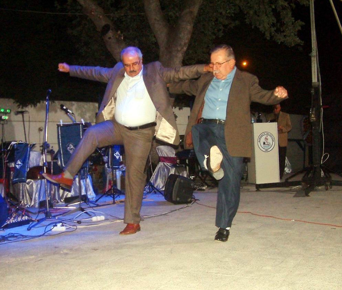 Gömeçli İkili Büyük Alkış Topladı