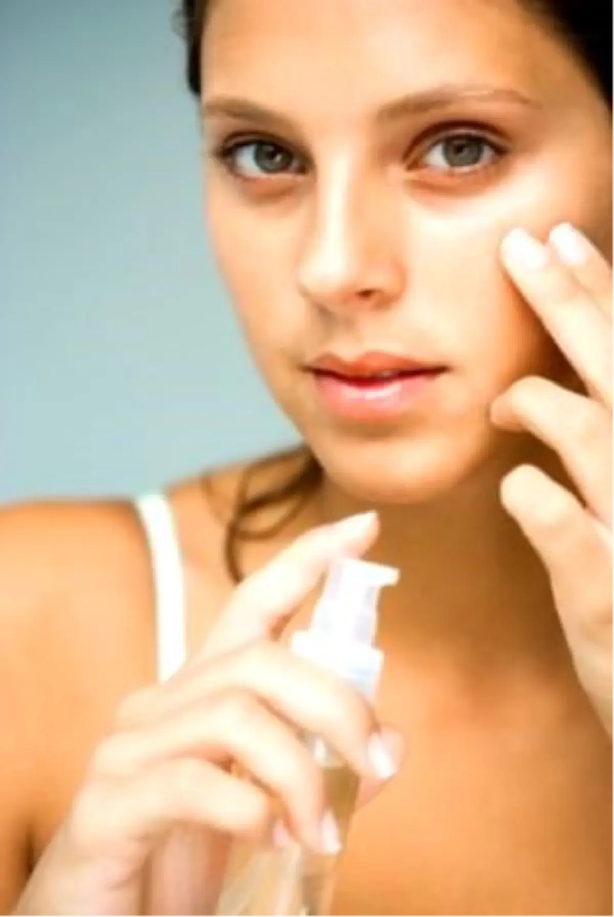 Gözaltı Kremi Nasıl Uygulanmalı?