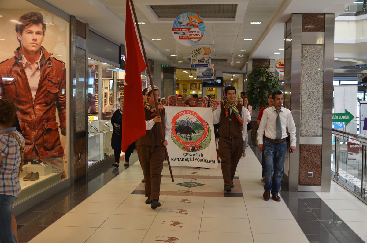 Karakeçili Yörüklerinden Fotoğraf Sergisi