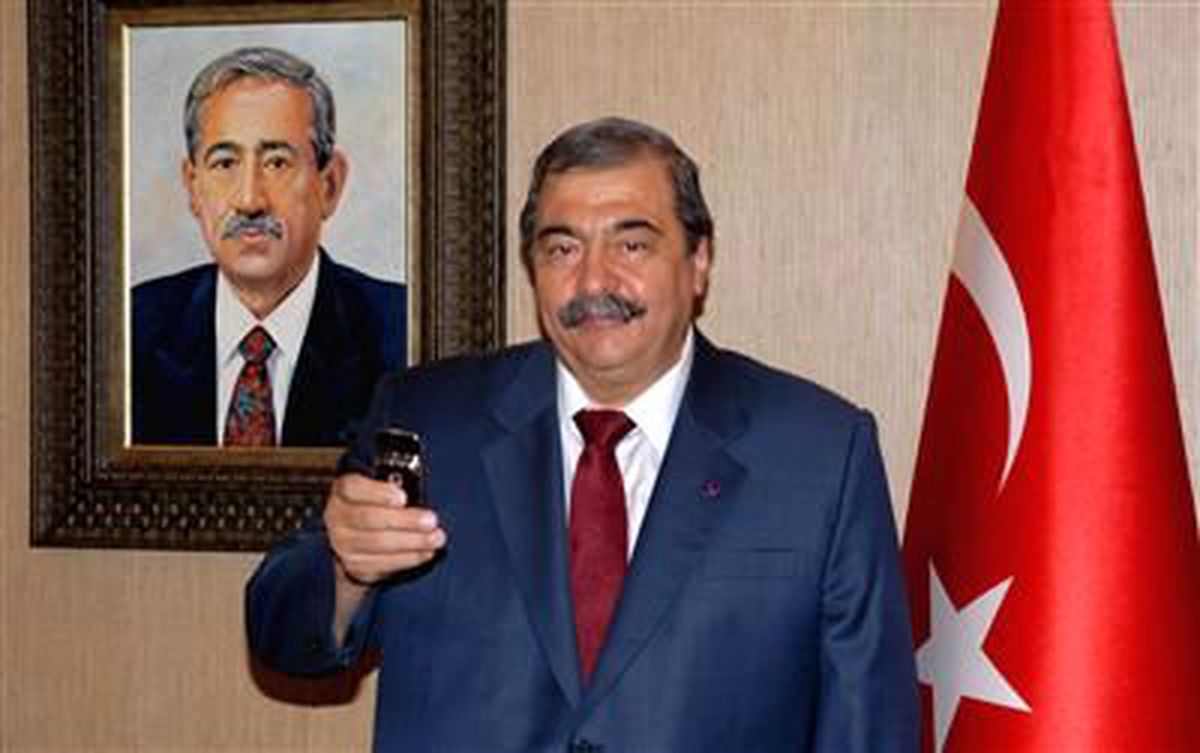 Konukoğlu\'ndan "4027" Kısa Mesaj Hattına Destek Çağrısı