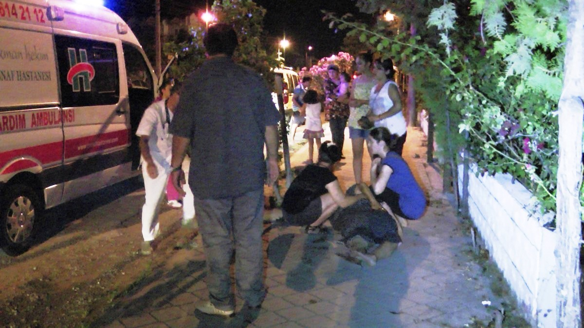 Muz Kabuğu 56 Yaşındaki Kadını Hastanelik Etti