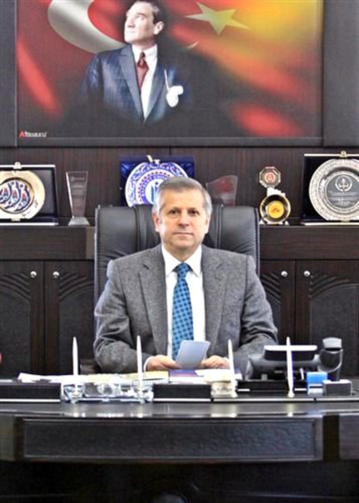 Rektör Mollamahmutoğlu\'ndan Başbakan\'a Davet