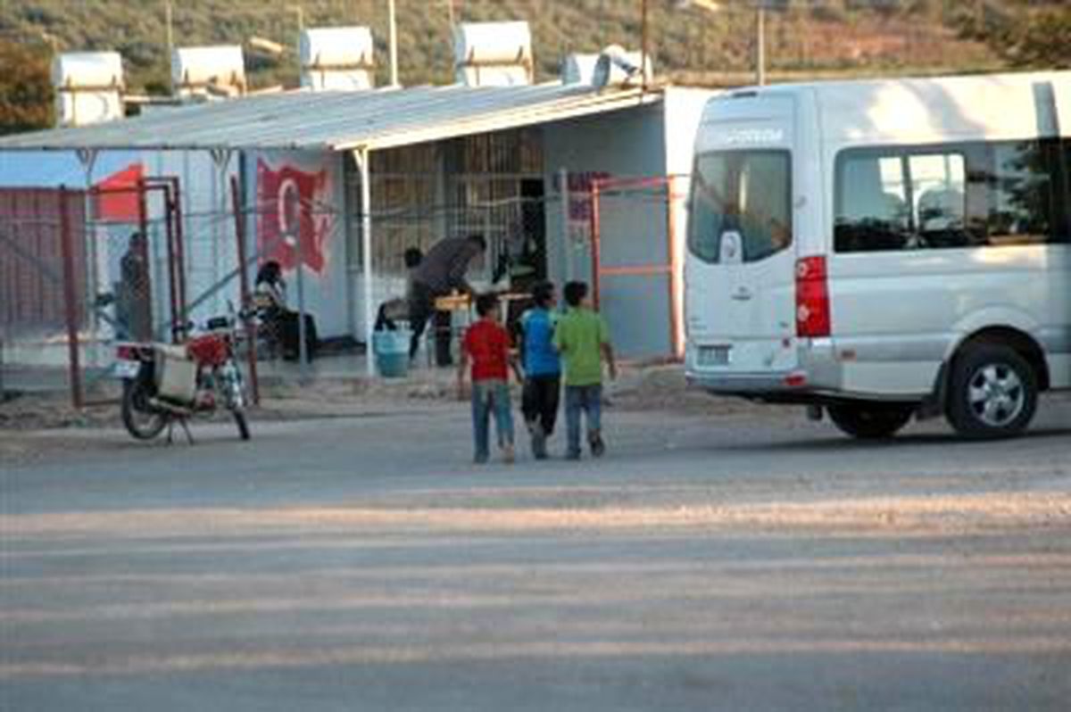 Reyhanlı\'ya 44 Suriyeli Daha Geldi