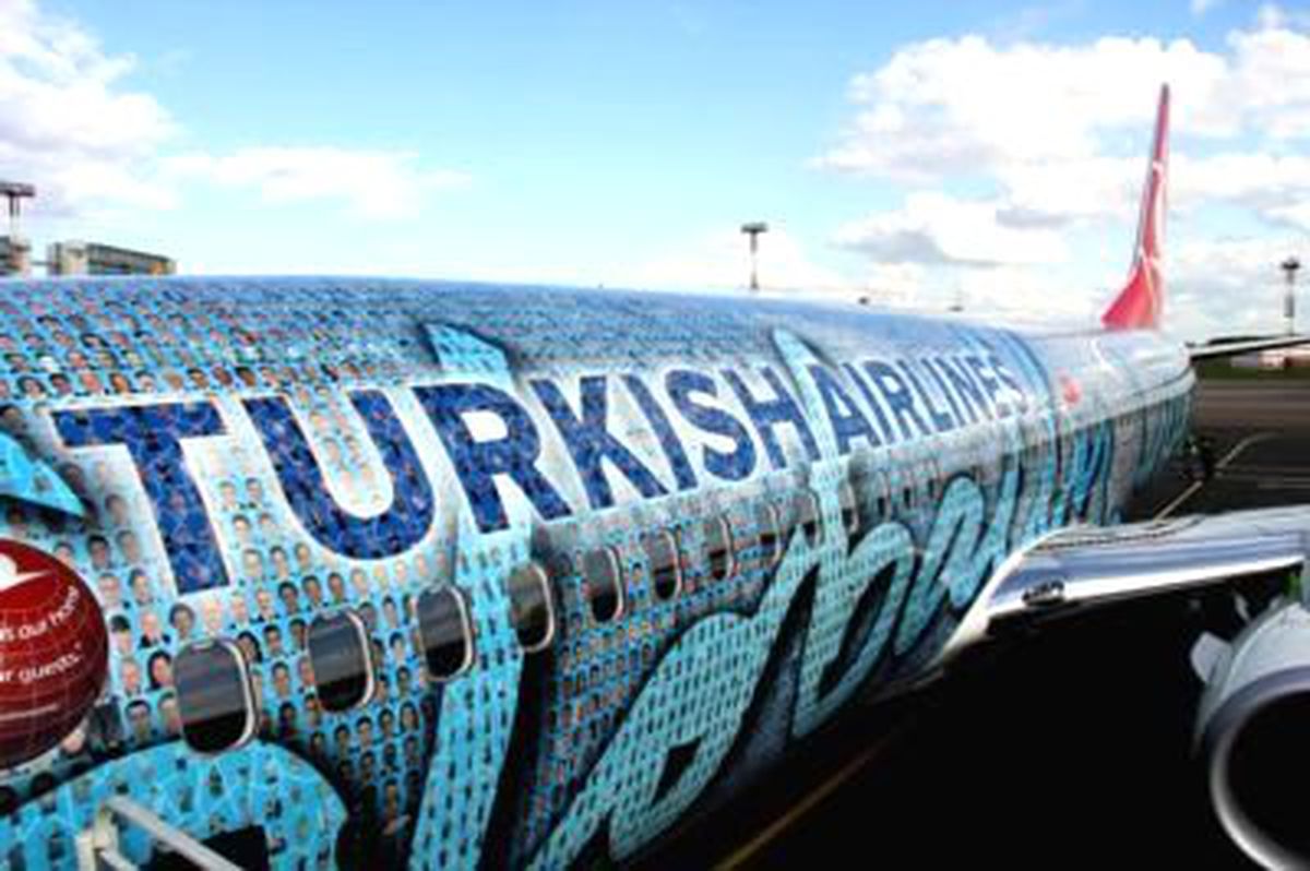 THY\'nin Fotoğraflarla Donatılmış Uçağı Leipzig\'e İndi