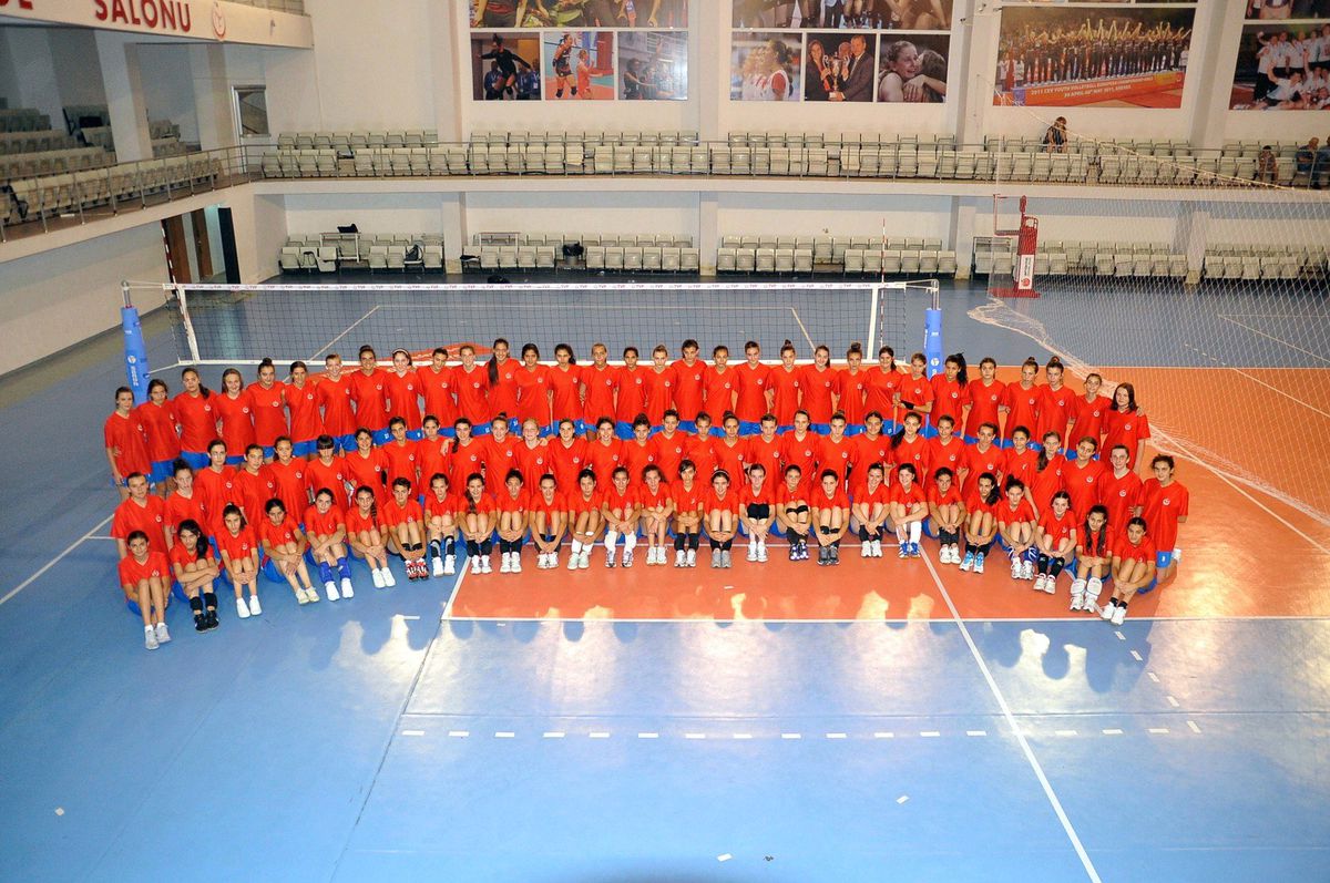 Voleybolda Geleceğin Milli Takımları Seçiliyor