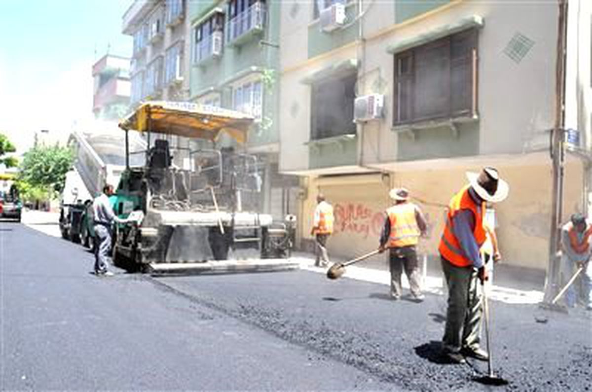 25 Aralık Mahallesi\'nden Şahinbey\'e Asfalt Teşekkürü
