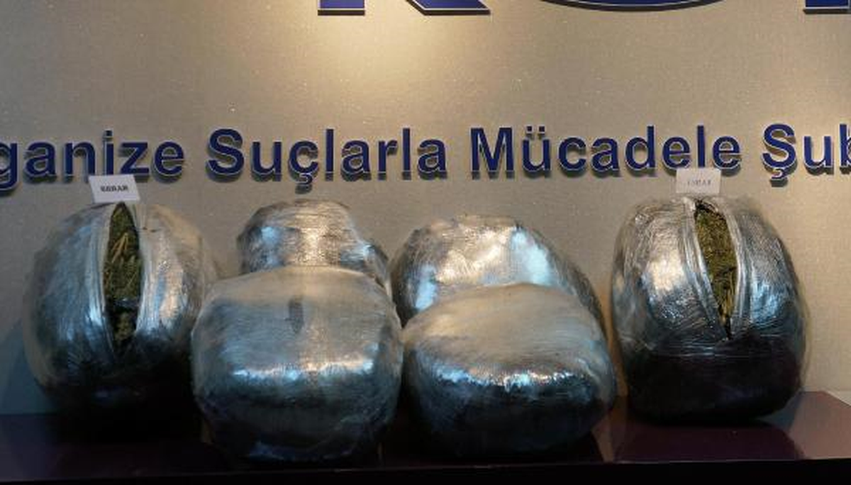 Astsubay Başçavuş, 53 Kilo Esrarla Yakalandı