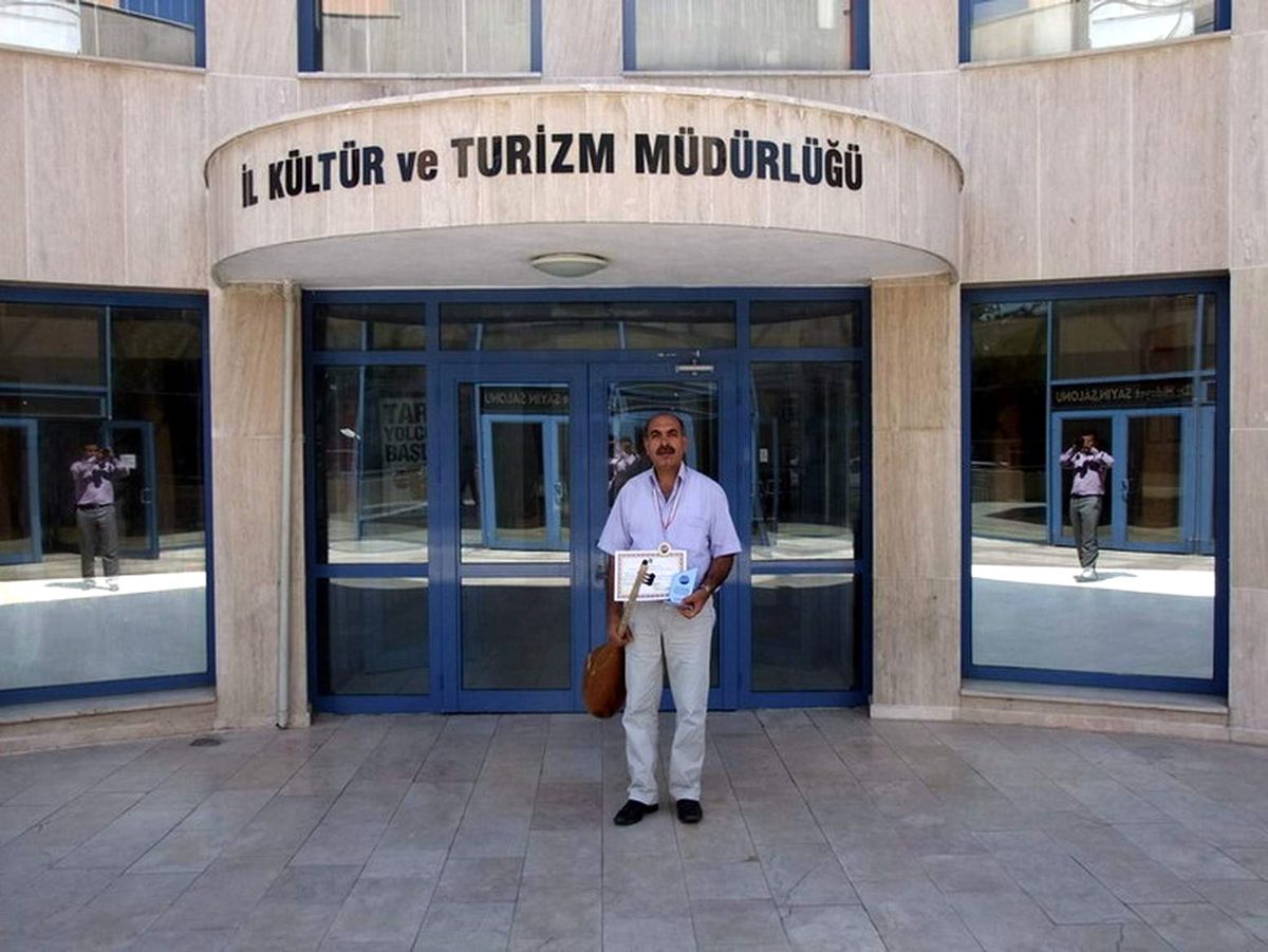 Aydınlı Aşık Kars Aşıklar Bayramından Ödülle Döndü