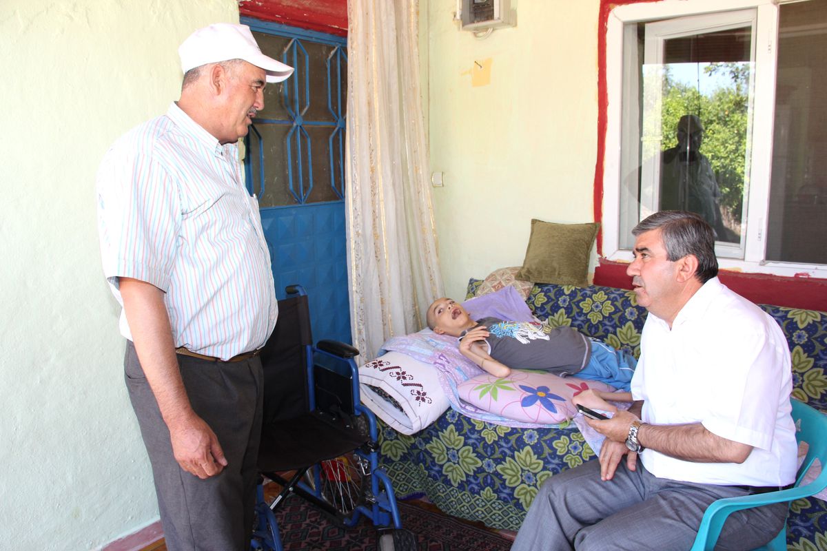 Başkan Tursun\'dan Tekerlekli Sandalye