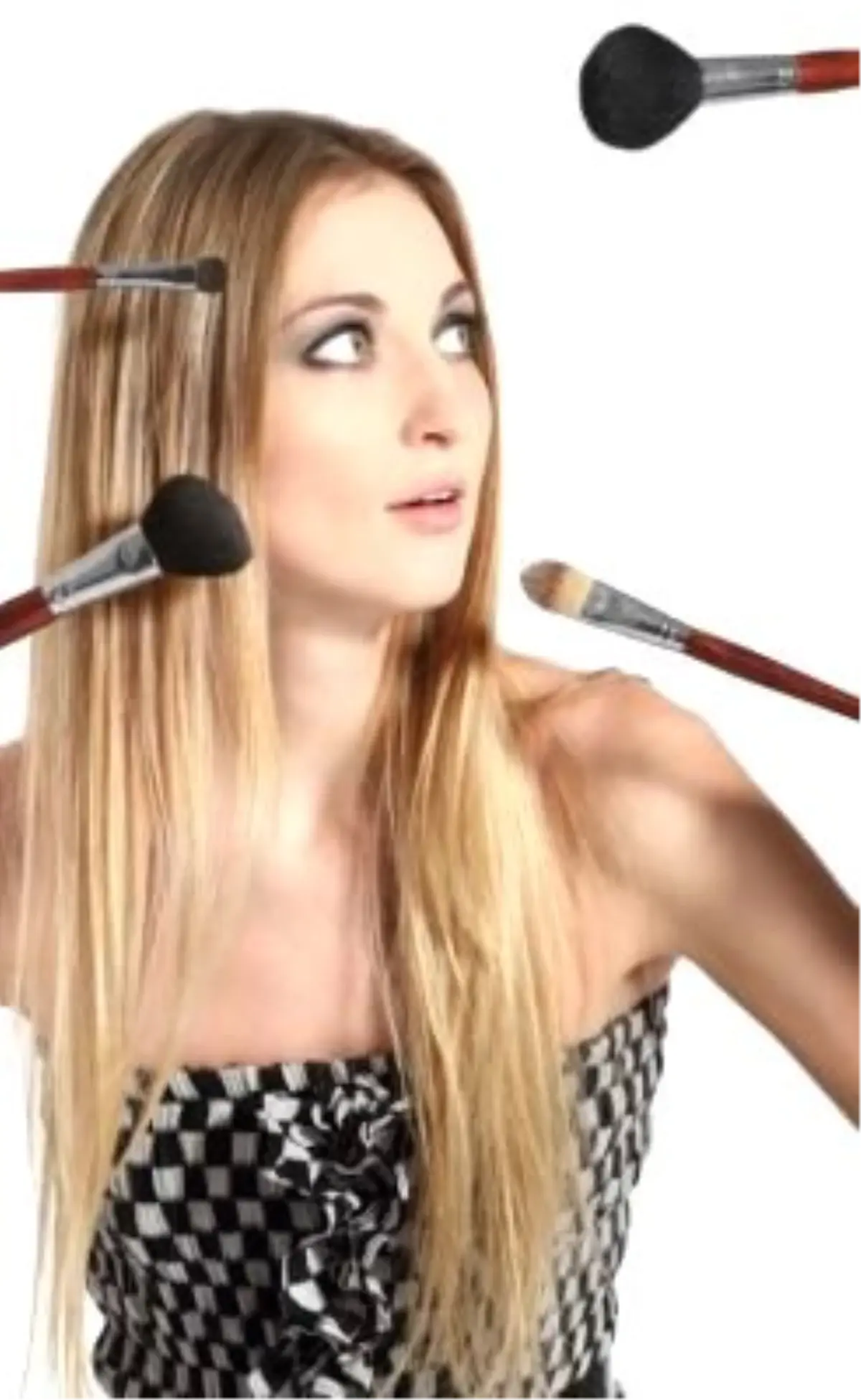 5 Dakikada Makyaj Yapmanın Sırrı!